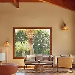 Serene 度假村 4*