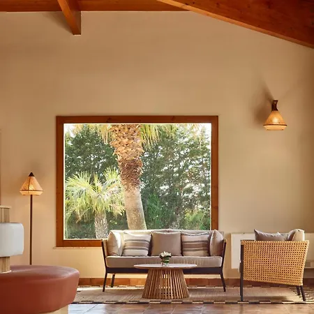 אתר נופש Serene 4*