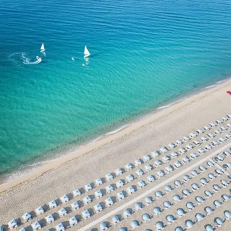 Serene אתר נופש 4*