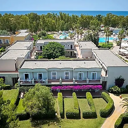 Serene 4* קוטרו